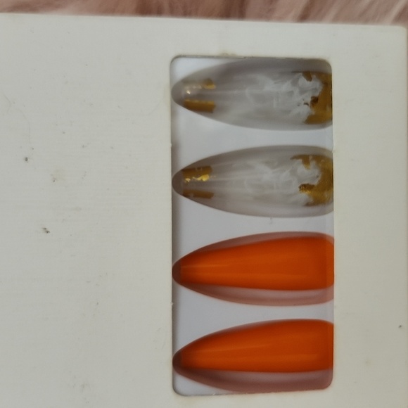 BOGO SALE!! Brand New PERFECT NAIL False Nails - Picture 3 of 4